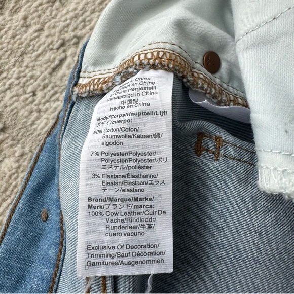 Madewell Cali Demi-Boot Jeans in Barnard Wash - Light Wash - Picture 8 of 12